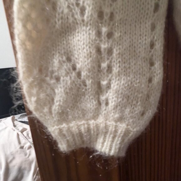 Mario Jumper - Picture 7 of 8